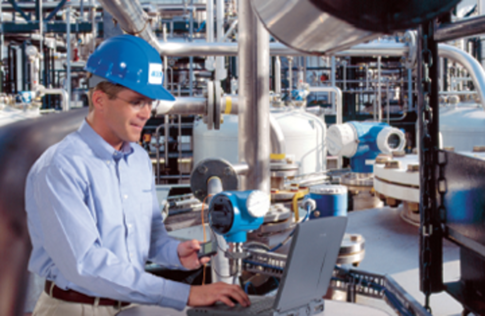 Figure 2. A technician manages a flowmeter&rsquo;s calibration data via a software system.