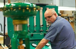 ANSI/FCI 70-2 control valve seat leakage test being performed on a sliding stem control valve. ANSI/FCI 70-2 control valve seat leakage test being performed on a sliding stem control valve.