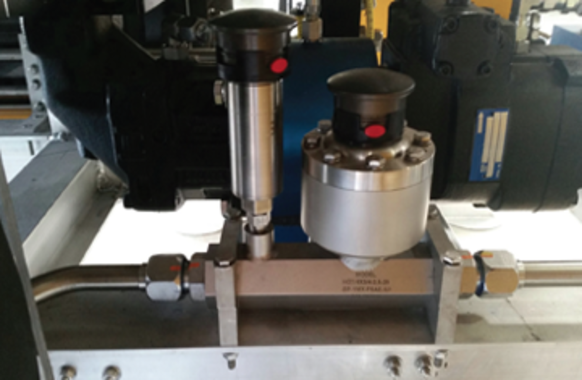 Turbine Flowmeter with Hybrid Ceramic Bearings