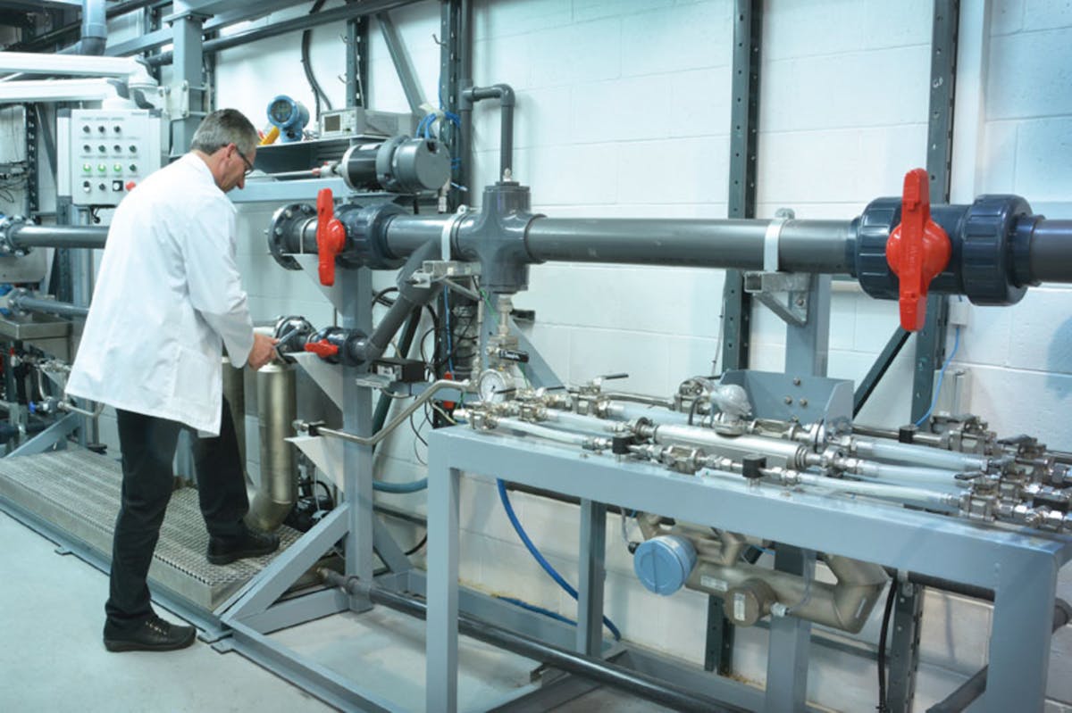 The primary flow calibration lab uses the gravimetric method for an expanded mass flow measurent uncertainty of 0.02 percent. Image courtesy of Polycontrols Technologies