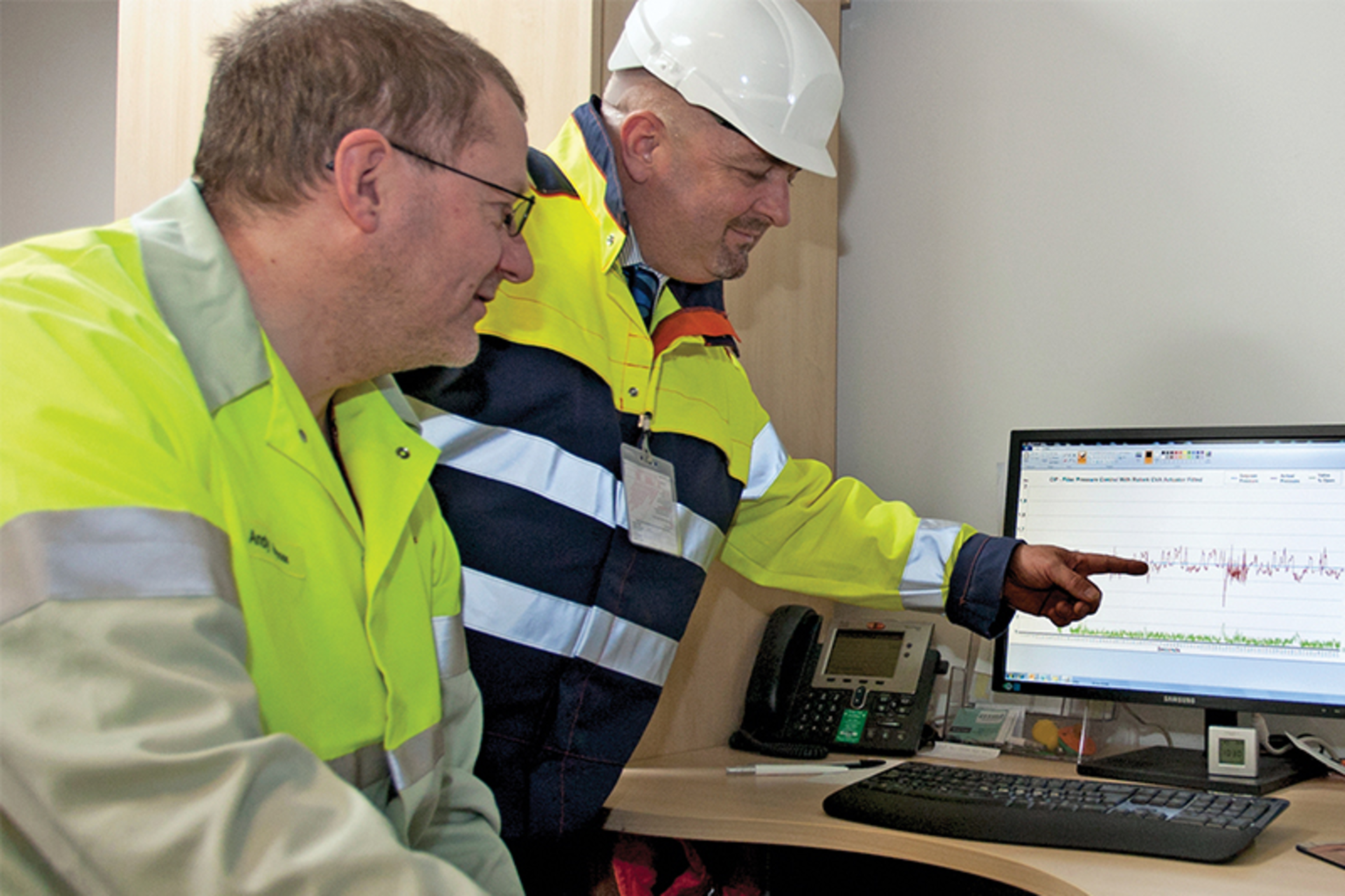 Engineers analyze performance data. All graphics courtesy of Rotork Controls Inc.