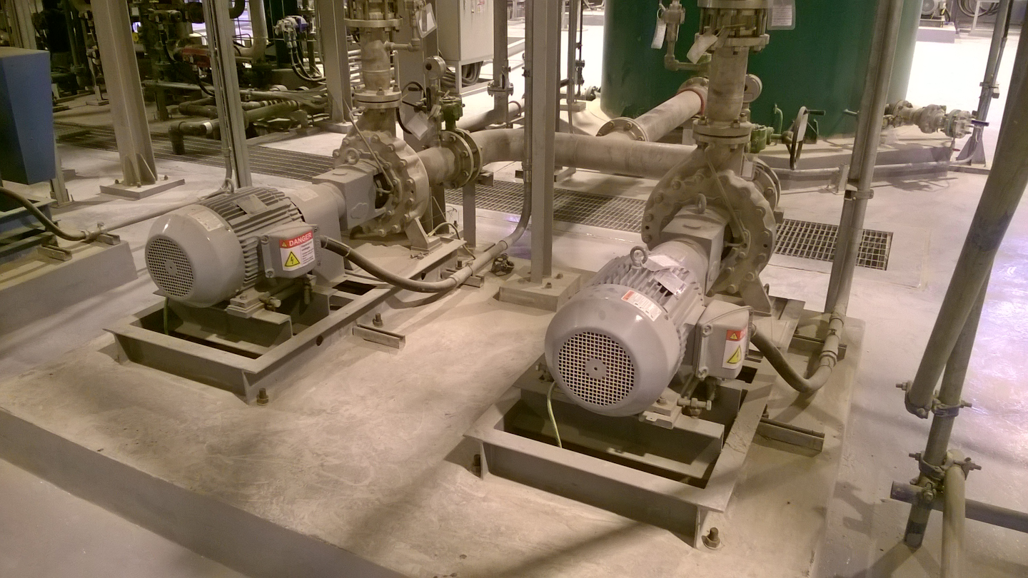 Flow, cavitation, piping and nozzle loads at suction of pumps PI