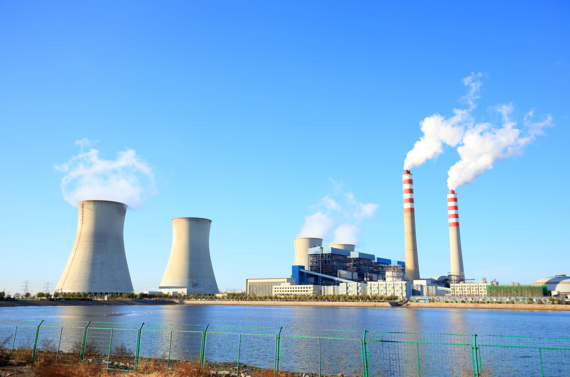 Dreamstime 175713912