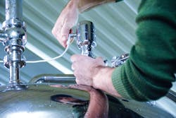 Installing the Rosemount 1408H non-contacting radar level transmitters on the fermentation tanks was straightforward and they proved very easy to use, which was crucial for the brewery. Installing the Rosemount 1408H non-contacting radar level transmitters on the fermentation tanks was straightforward and they proved very easy to use, which was crucial for the brewery.