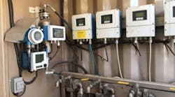 A Promass I 300 flow valve installation in a Gore Nitrogen quality control unit.