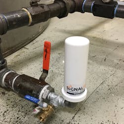 A SignalFire Pressure Scout installed on each tank communicates the relative oil levels by associated tank pressures. A SignalFire Pressure Scout installed on each tank communicates the relative oil levels by associated tank pressures.