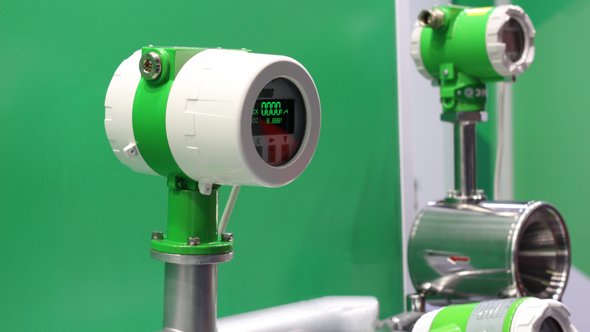 An overview of thermal mass flow sensors and applications P.I