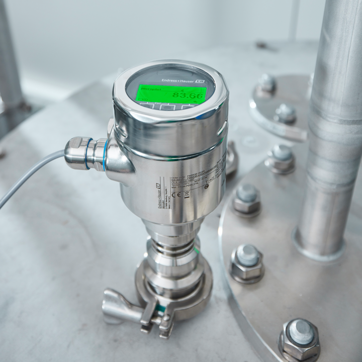 A biopharmaceutical processor installed Endress+Hauser’s FMR63B Micropilot 80 GHz radar level instrument to simultaneously measure level and detect heavy foam buildup in a live culture tank.